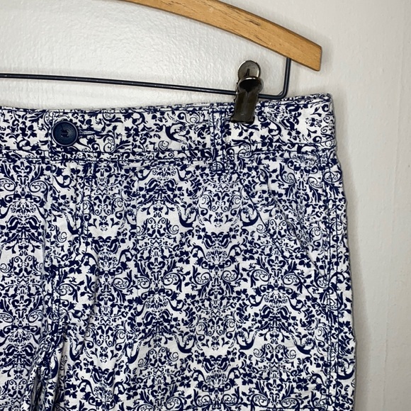 Maurices Pants - 🎱Maurice’s blue and white patterned shorts!